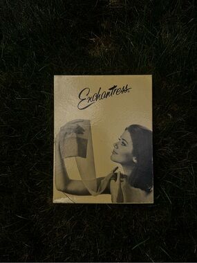Vintage Nylons - Enchantress Vintage Hosiery